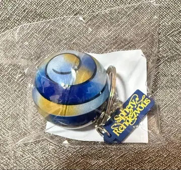 파랑과 금색 스트라이프 웃는 얼굴 키링