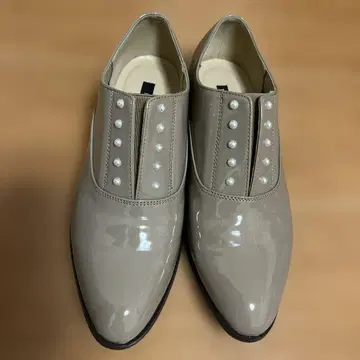 EVOY 베이지 펄 장식 우천 겸용 23.0