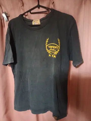 vanson 반손 로고 자수 코튼 T셔츠 블랙