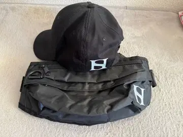 SKY-HI 팔면육비 바디백 캡