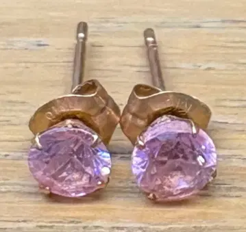 핑크 스톤 귀걸이