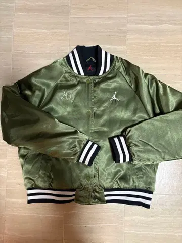 Jordan 봄버 자켓 M 올리브 그린
