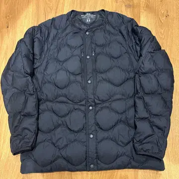 UNIQLO White Mountaineering 울트라 라이트 다운 L