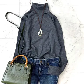 새상품급 젠느 캐시미어 혼방 소프트 터치 터틀넥 24AW 그레이 M