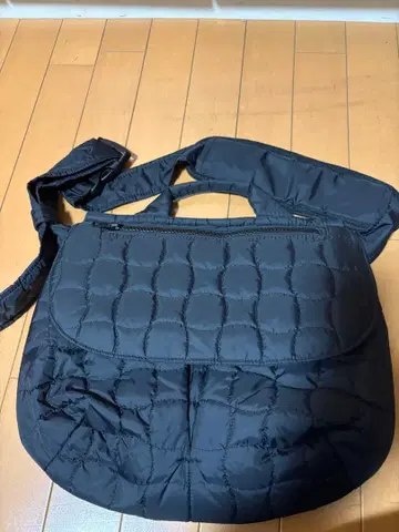 ENDRECHERI ZOZO 퀼팅 숄더백 중고품 블랙