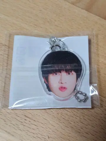 캡슐 토이 아크릴 키링 히초루