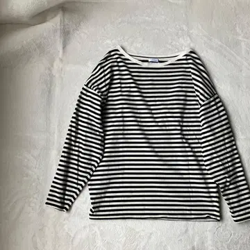 green label relaxing 1_OF MINE 보더 긴팔 T