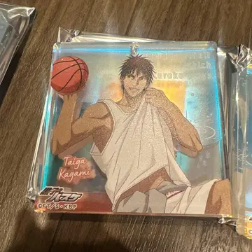 쿠로코의 농구 카가미 타이가 오로라 블로키