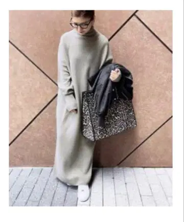 Spick and Span 터틀넥 뉴앙스 니트 원피스