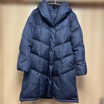 비어슈 네이비 다운 코트 사이즈 40 L 사이즈 볼륨 컬러