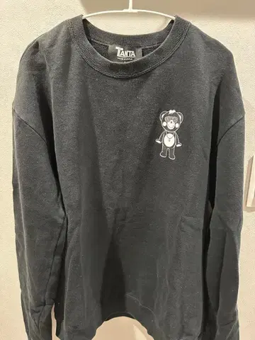 TANTA 블랙 맨투맨 곰 프린트