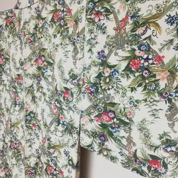 앤티크 코몬 보태니컬 무늬