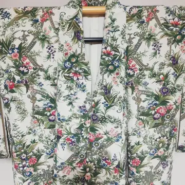 앤티크 코몬 보태니컬 무늬