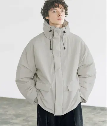 ASTORONOMY / 스탠드넥 충전솜 볼륨 재킷