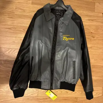 Hanshin Tigers 가죽 자켓