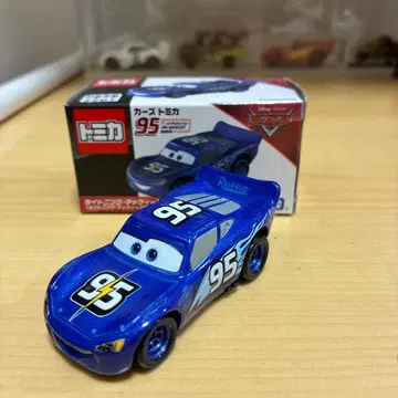 카즈 토미카 라이트닝 맥퀸 라이트닝 맥퀸 데이 2023