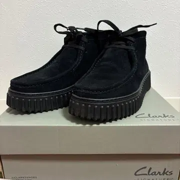 Clarks 블랙 스웨이드 모카신 통굽 24.5cm