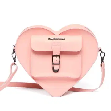 닥터마틴 하트백 팩