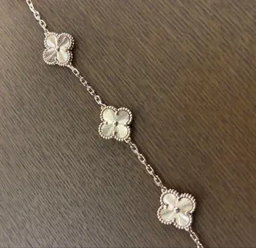 플라워 모티브 골드 팔찌