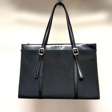 블랙 토트백 A4 대응