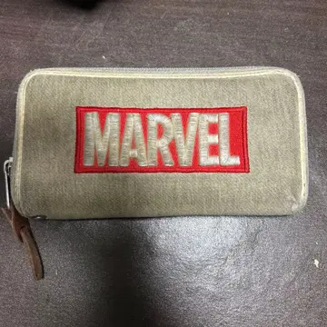 MARVEL 자수 로고 베이지 장지갑