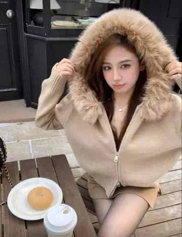 완판템 SHEIN 쉬인 퍼 후드티 베이지 M 사이즈