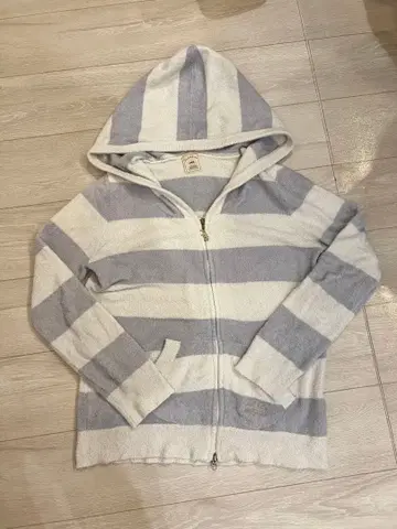 스트라이프 후드 부착 룸웨어 젤라또피케