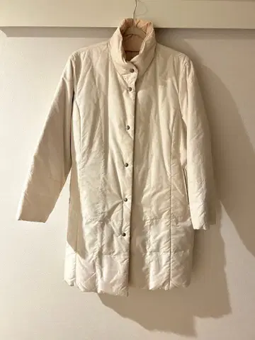 화이트/베이지 리버 다운 자켓