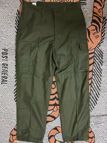 ARAN 카고 팬츠 사이즈 4 올리브