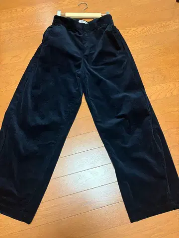 UNIQLO 코듀로이 커브 팬츠 표준