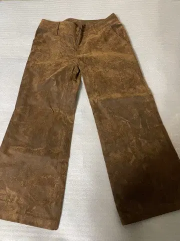 더 제노조익 브라운 플레어 팬츠