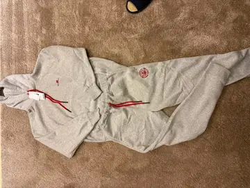 Quiksilver 그레이 후드티, 스웨트 팬츠 셋업