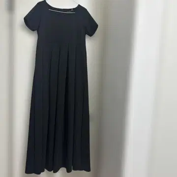 트루 바이 마리코 오이카와 블랙 반팔 롱 원피스 36