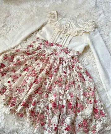 레어 LIZLISA 꽃무늬 파워 네 원피스