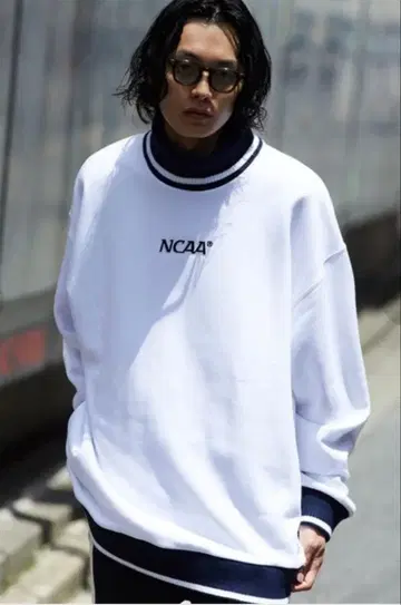 NCAA/엔씨에이에이 별주 하이넥 맨투맨/SP H/N SWT