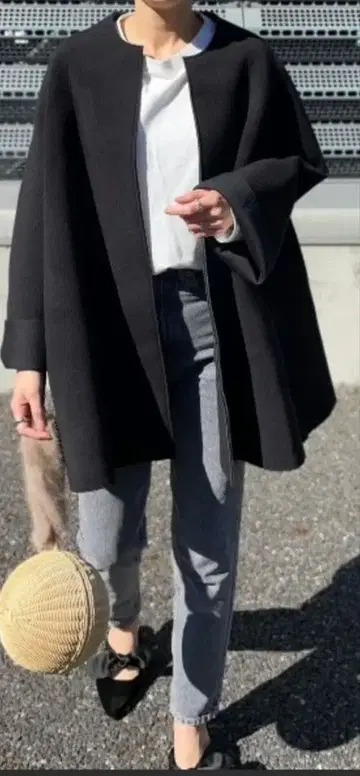 DOUXARCHIVES 본드민 미들 코트 노카라 아우터