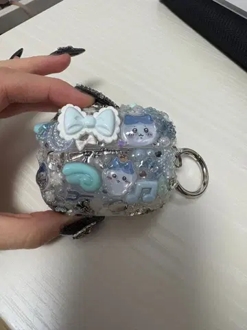 핸드메이드 하치와레 데코 AirPods Pro 케이스