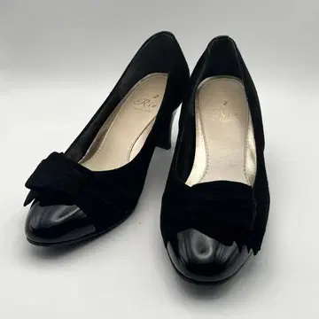 [ 새상품급 ] Riz 블랙 스웨이드 힐 리본 포함 23cm