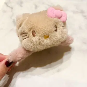 헬로키티 퍼 마스코트 헤어 클립 y2k 갸루키티