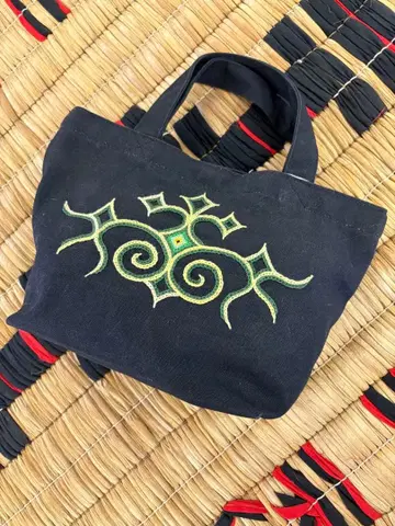 아이누 자수 토트백 내포켓 부착 치지리