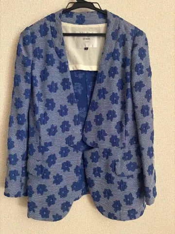 꽃무늬 노카라 자켓