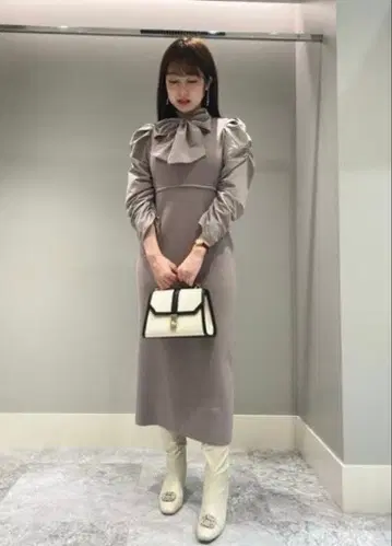 CELFORD 셀포드 백리본 니트 원피스