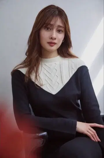 herlipto 투톤 케이블 니트 드레스