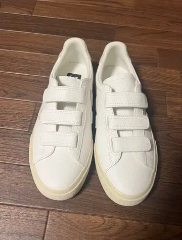 미사용 새상품 VEJA RECIFE 24cm