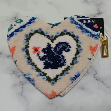 미사용 새상품 피크온니 WEB 한정판 하트 파우치