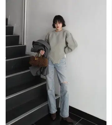 니트 스웨터 긴팔 래글런