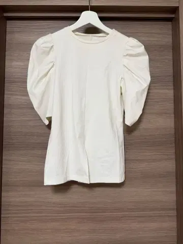 anuans 퍼프 슬리브 반팔 상의