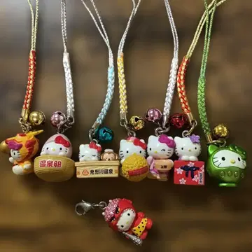 산리오 레트로 키티 지역 한정 스트랩 일괄