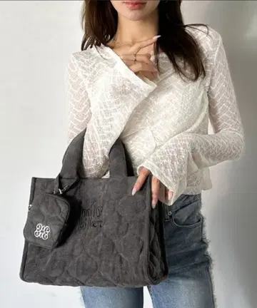 스웨이드라이크 퀼팅 스퀘어 숄더백