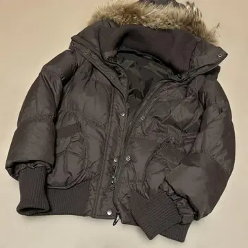 르쉘블루 후드 부착 다크 브라운 다운 자켓